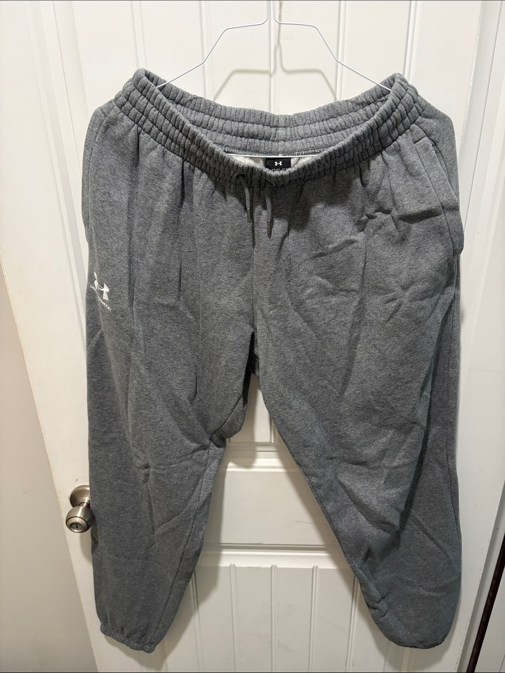 Under Armour Men's Heather Gray Jogger Sweatpants